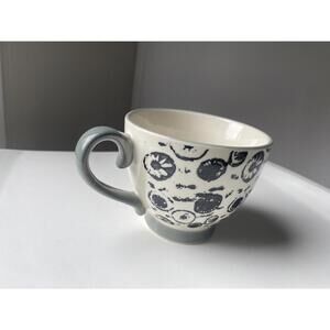 Modern Mug / Grey & White / Funky Design / Perfect!